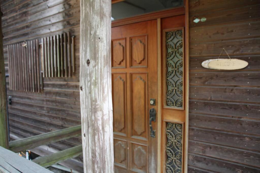 北軽井沢の貸別荘一棟貸し切り-庭とウッドデッキつき Azumaiokozan Exterior photo